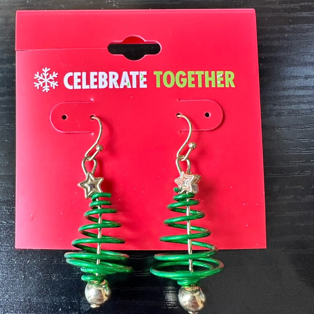 NWT Kohl’s Christmas Earrings